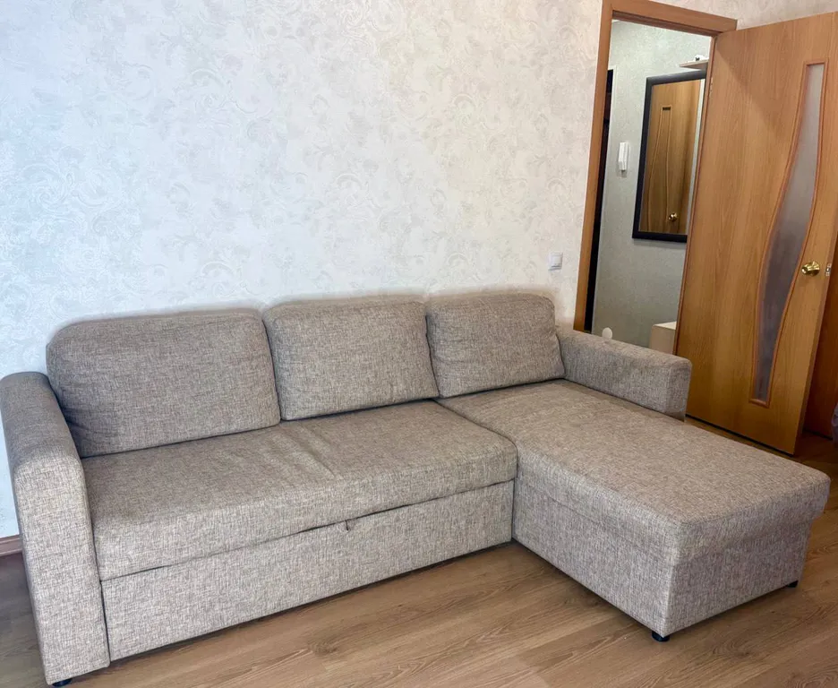 Двухкомнатная в спальном районе