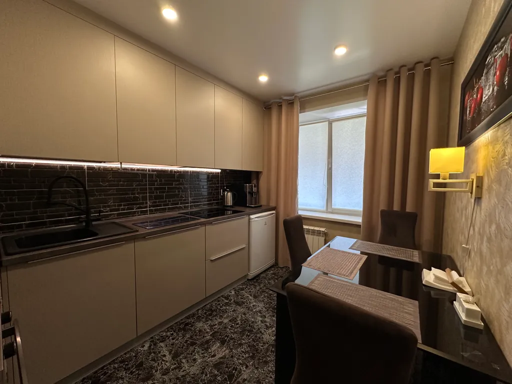 Комфортная квартира в центре города с хорошим ремонтом — аренда посуточно в Солигорск