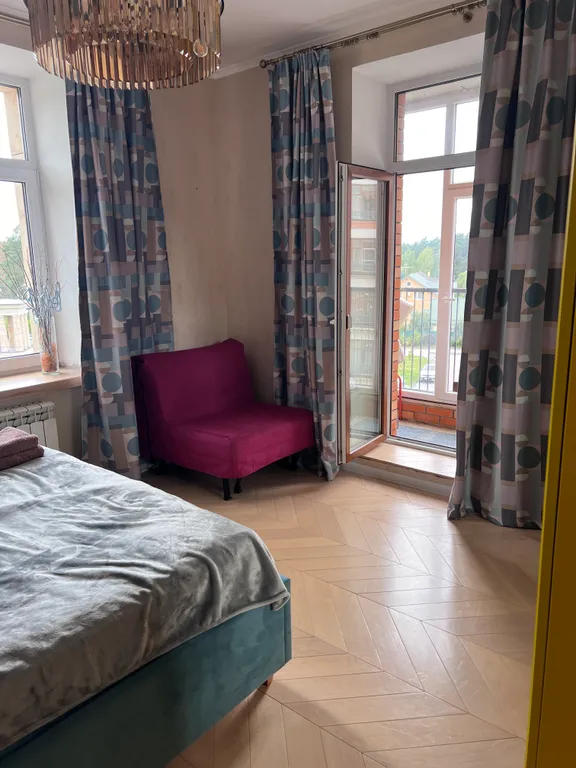 Квартира в французском стиле с видом на лес