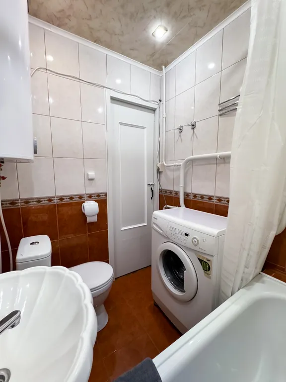 Квартира 2‑комн. квартира в центре Мурманска на ул. Коминтерна, 22 — Мурманск