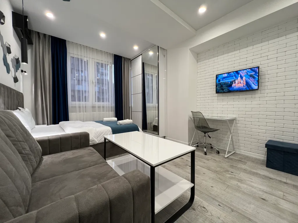 Creative Studio-Work and Relax by Republic Square