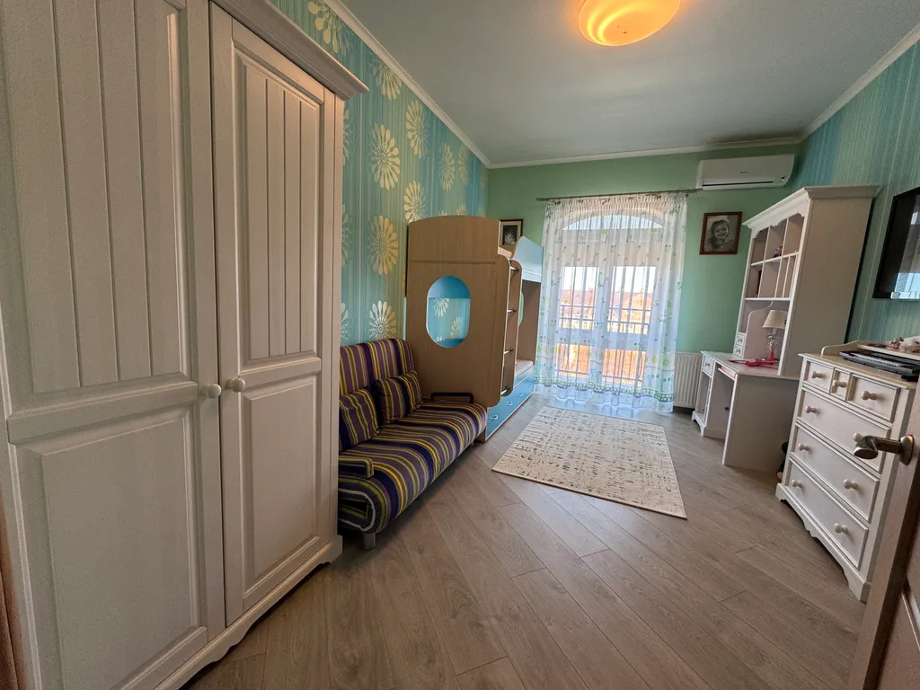 Уютная просторная квартира в центре курортного города