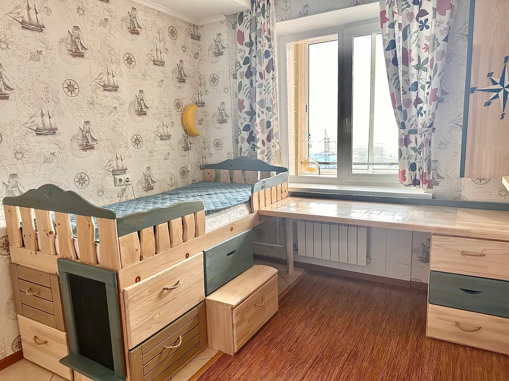 Светлая, уютная 2-комнатная квартира с отдельной детской комнатой