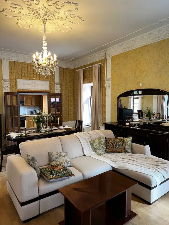 Апартаменты напротив Кремля