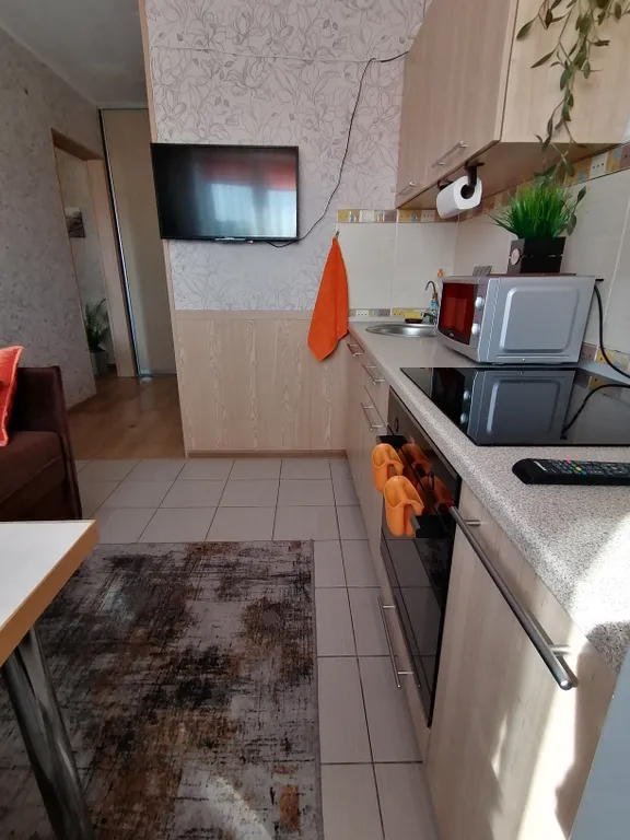 С видом на сад победы, рядом с оптик-центром, okoris и медеор ом