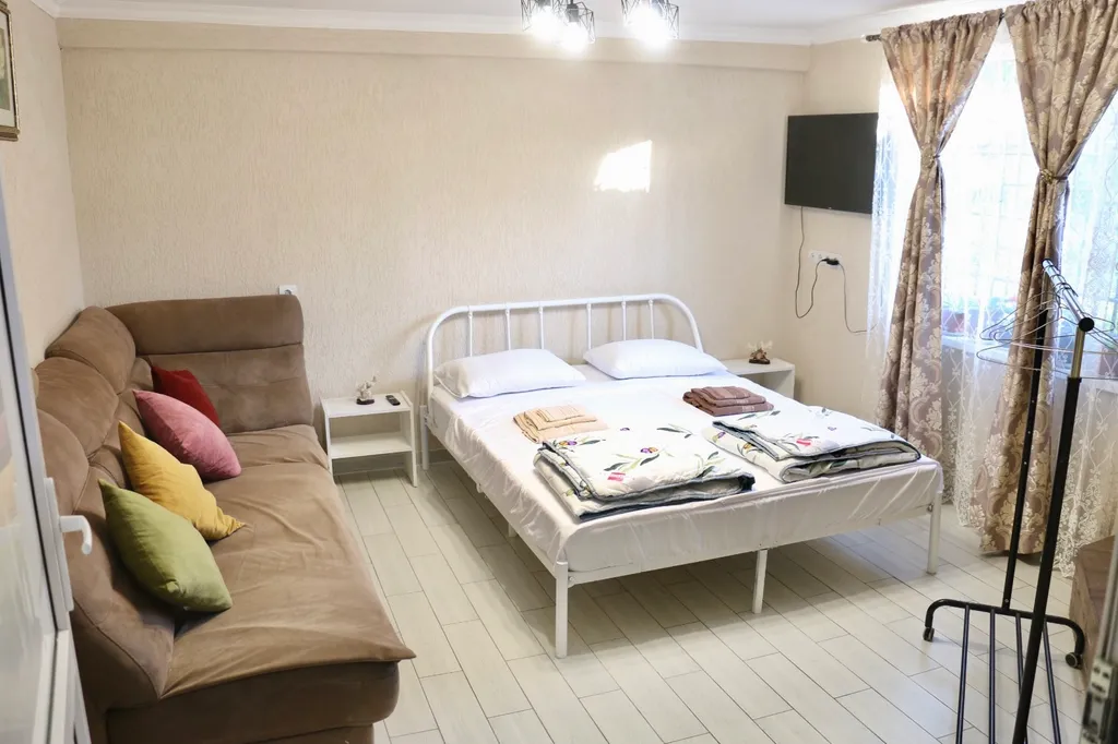 Очамчыра Частный сектор, гостевой дом Уютный номер 1