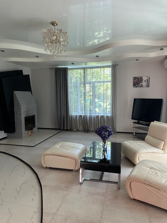 Коттедж Шикарный дом — аренда посуточно в Владивосток