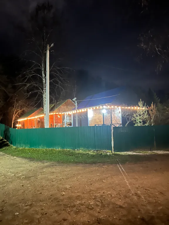 Квартира Жилая комната на четверых в деревянном таунхаусе — Апшеронск