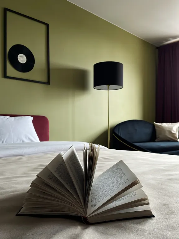 Стильные апартамент с видом на Театральную площадь