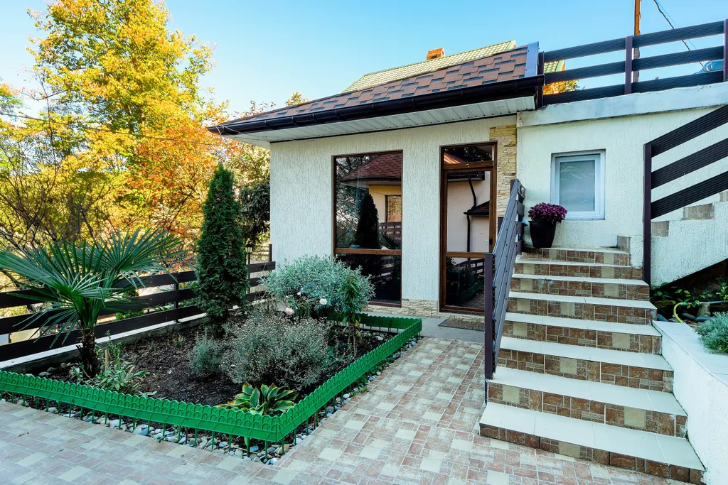 Коттедж Домик на горе Ахун у моря — Сочи