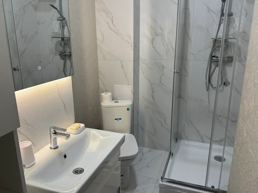 Новая укомплектованная квартира в центре города