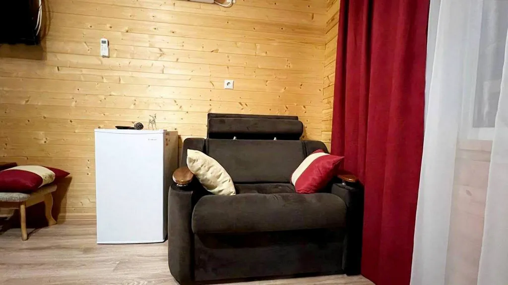 Коттедж 4-х местный домик с кухней — Анапа