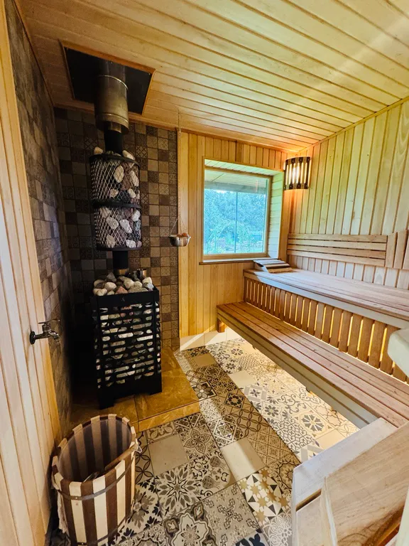 Домик у озера (с русской баней и сибирским чаном)