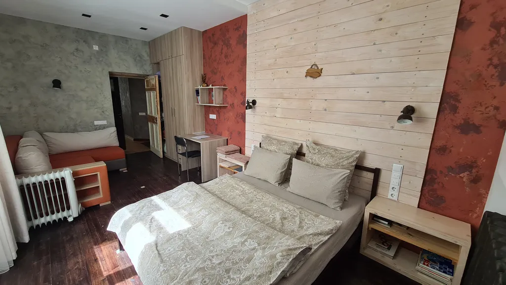 Квартира Квартира Центр. 30м до метро. 2 комнаты. До 8ми гостей. Тихая, уютная сталинка — Минск