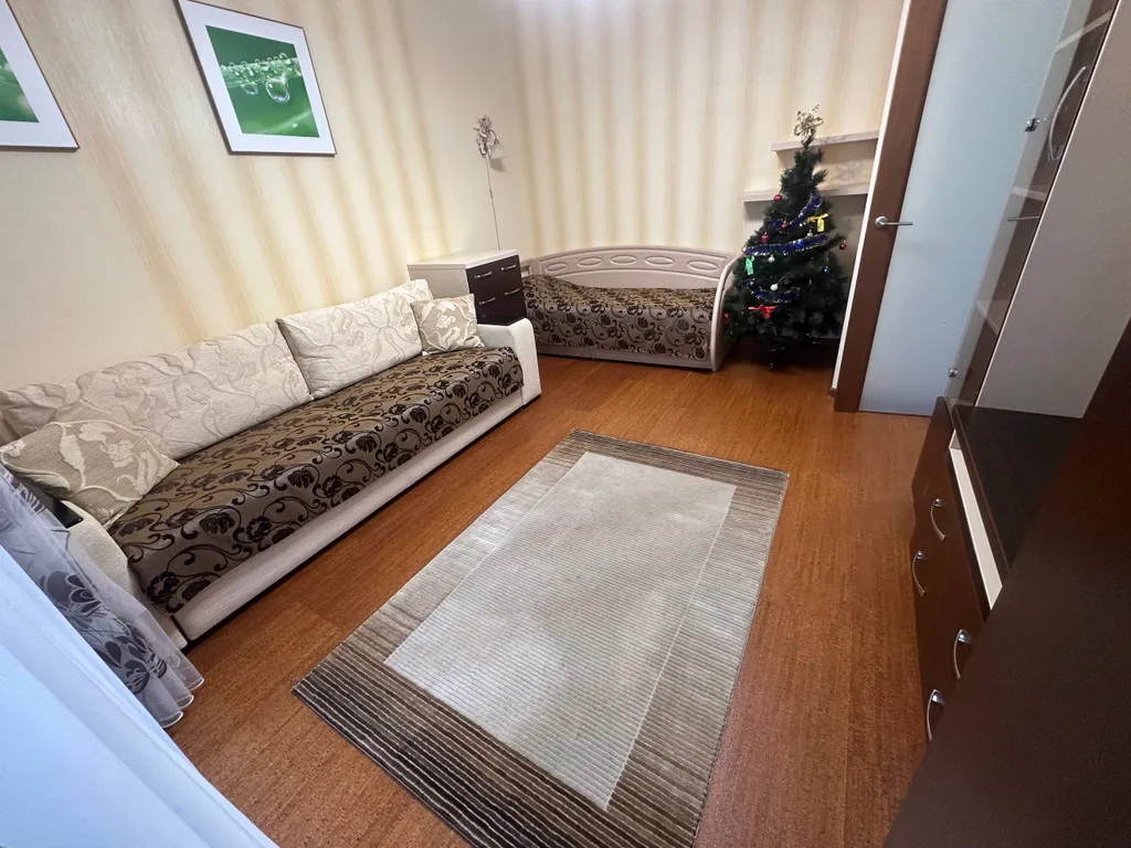 Аккуратная однокомнатная квартира возле живописного Лошицкого парка