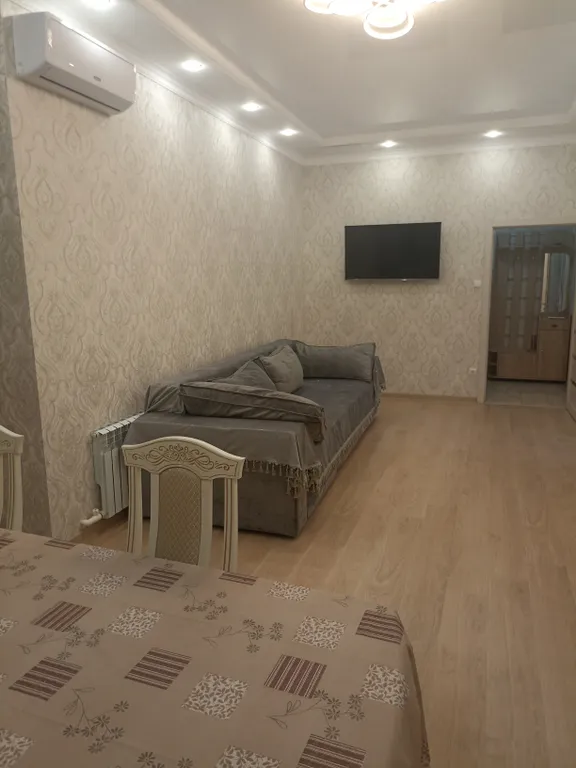 Дом с парковкой