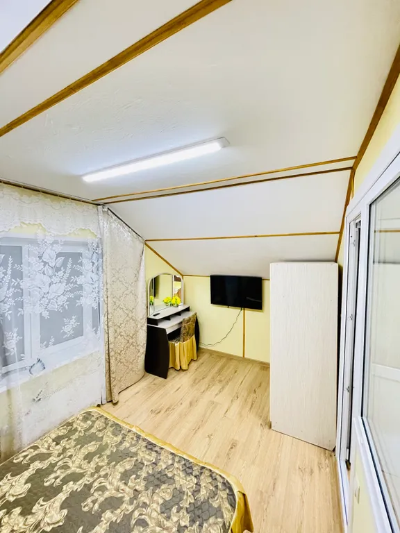 Дом на берегу озера