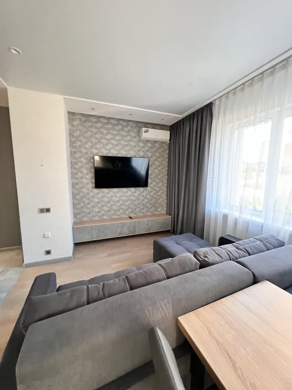 2-комнатная квартира с дизайнерским ремонтом