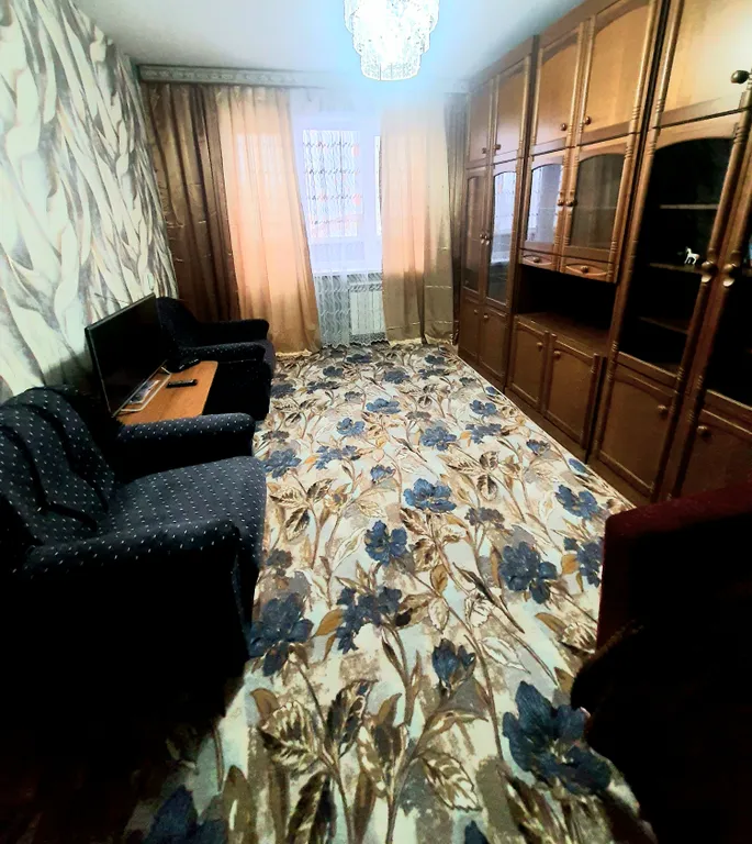 Квартира Центр города (район драмтеатра) — аренда посуточно в Великие Луки