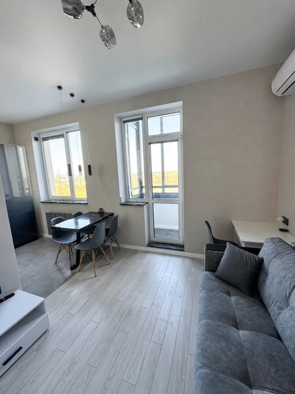 Просторная современная квартира для семьи