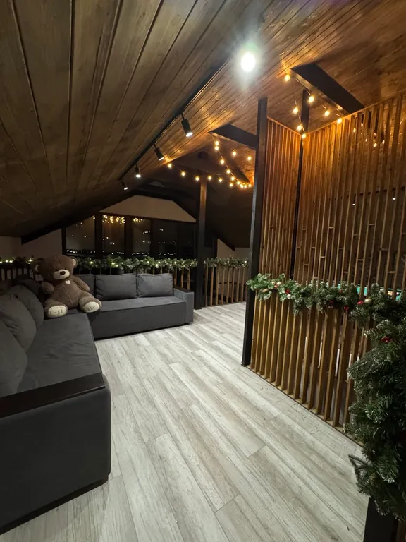 Новый год свободен