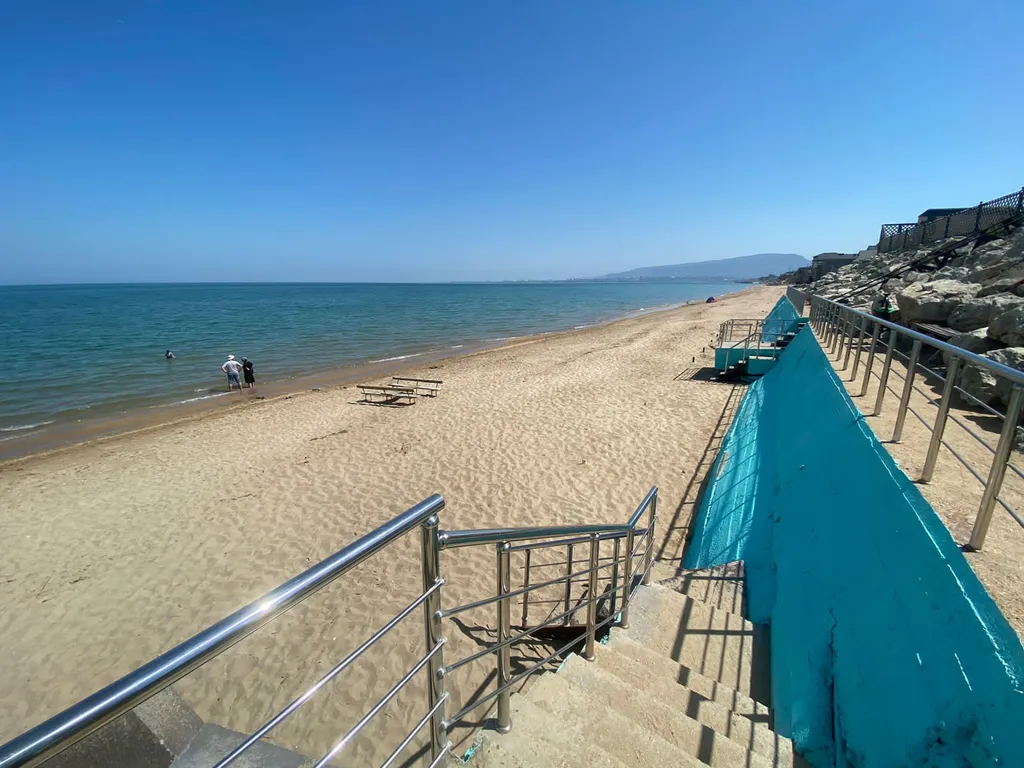 Уютный дом на море