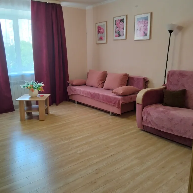 1-комнатная Квартира — аренда посуточно в Обь