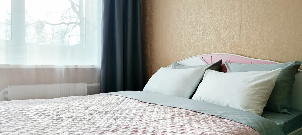 Центр,отчетные документы, двуспальная кровать+диван