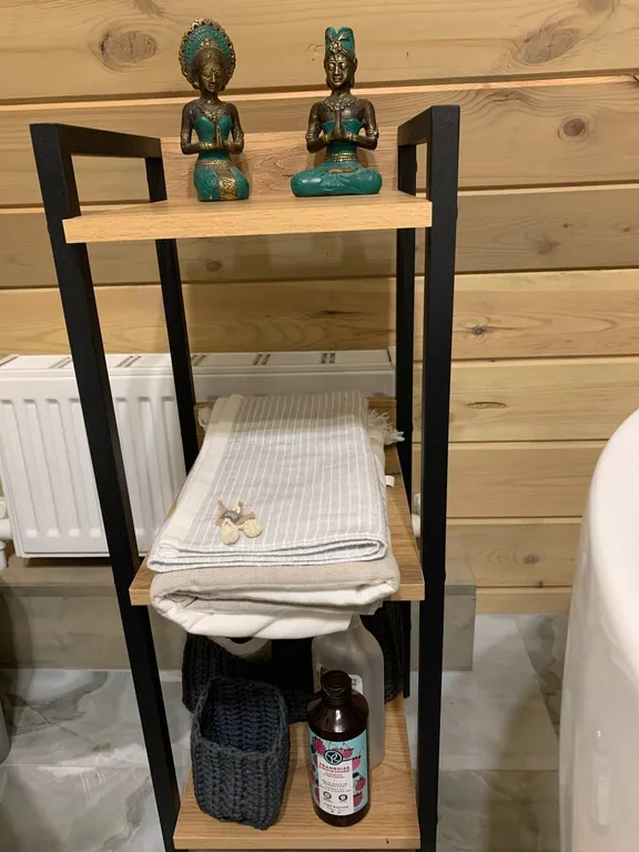 Домик с видом на лес