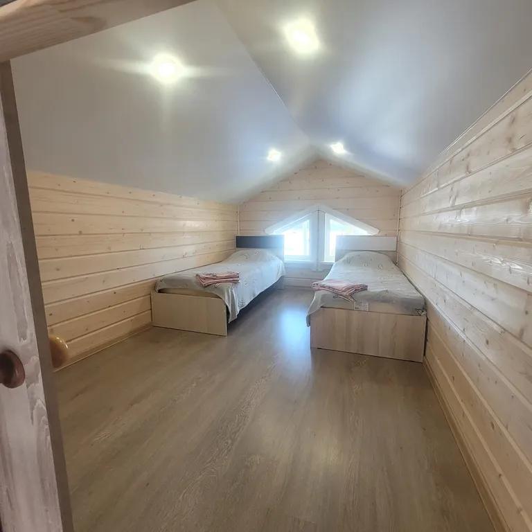 10-комнатный Дом