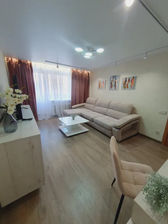 Уютная семейная квартира с новым ремонтом и стильным интерьером