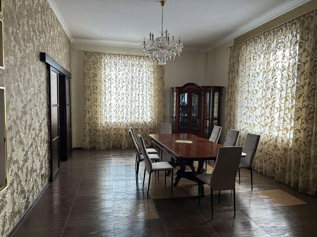 Полдома с отдельным входом