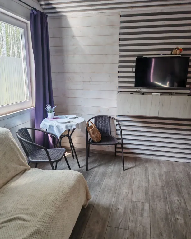 Дача на озере с баней и чаном