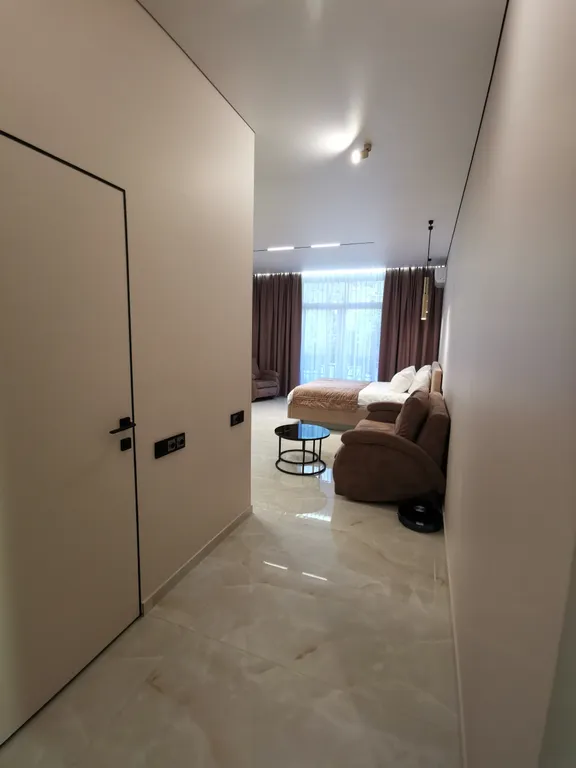 Студия, квартира с балконом в центре