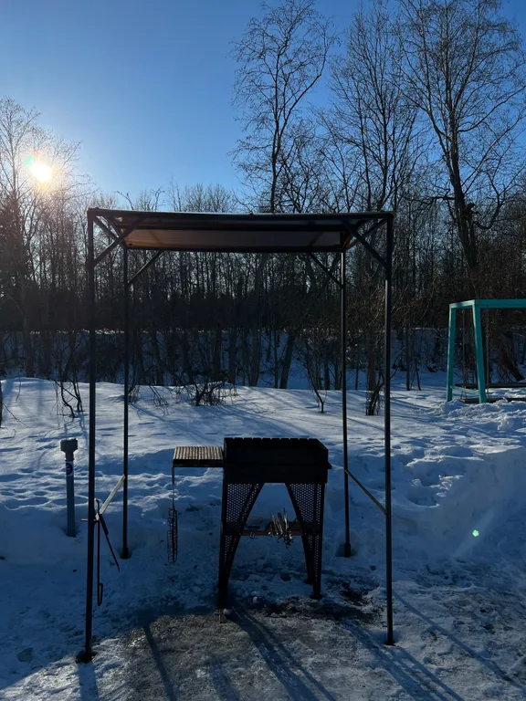 Коттедж Треугольный коттедж на берегу реки Лава — Ручьи