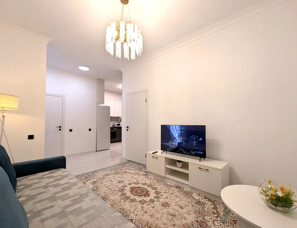 Уютная и чистая 2-комнатная квартира в центре с видом на горы