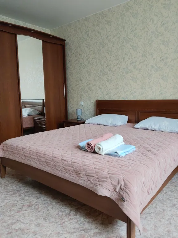 Комфортная квартира с отчётными документами — аренда посуточно в Энгельс