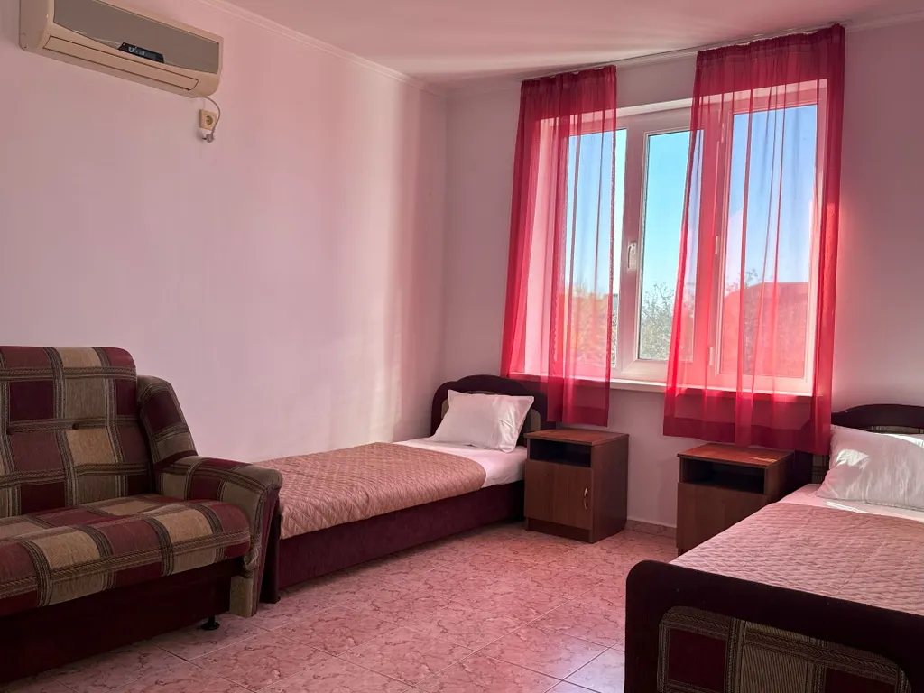 Квартира Комната — аренда посуточно в Витязево