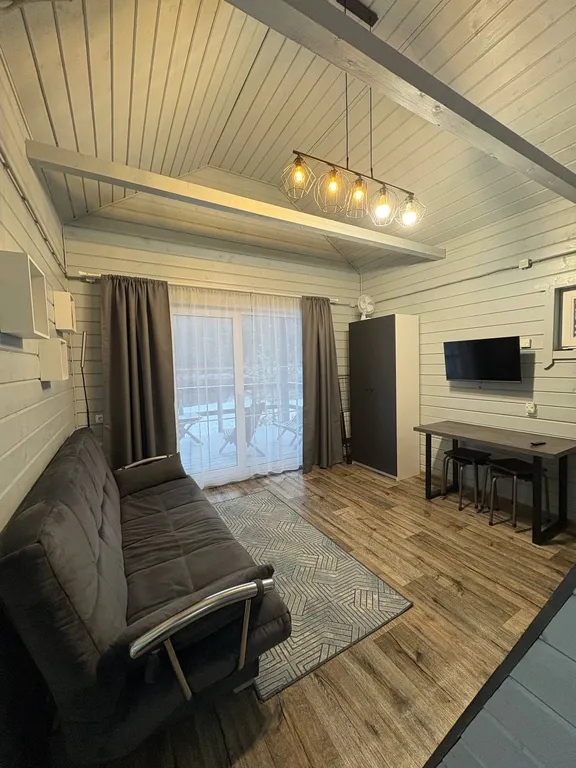 Дом с сауной на берегу реки