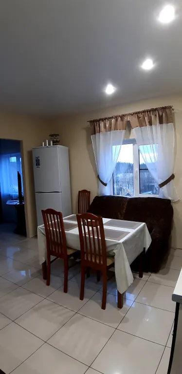 Уютный домик у леса