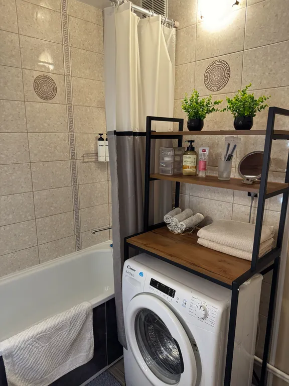 Квартира с видом на пруд