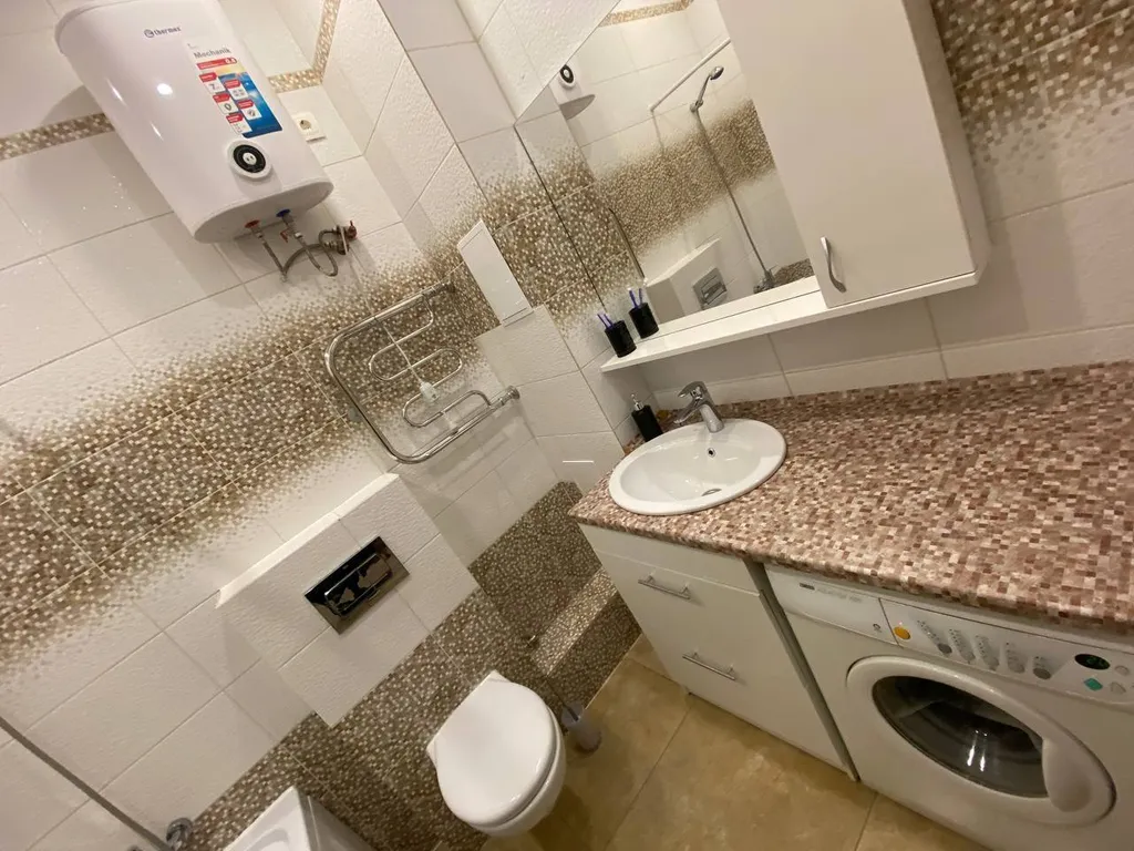 Квартира 2-комнатная квартира рядом с Мозайкой в Академгородке — Новосибирск