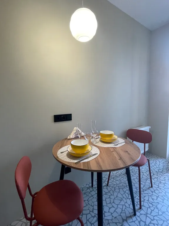 Новая солнечная квартира в центре города