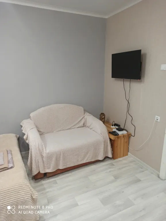 Студия с видом на пруд