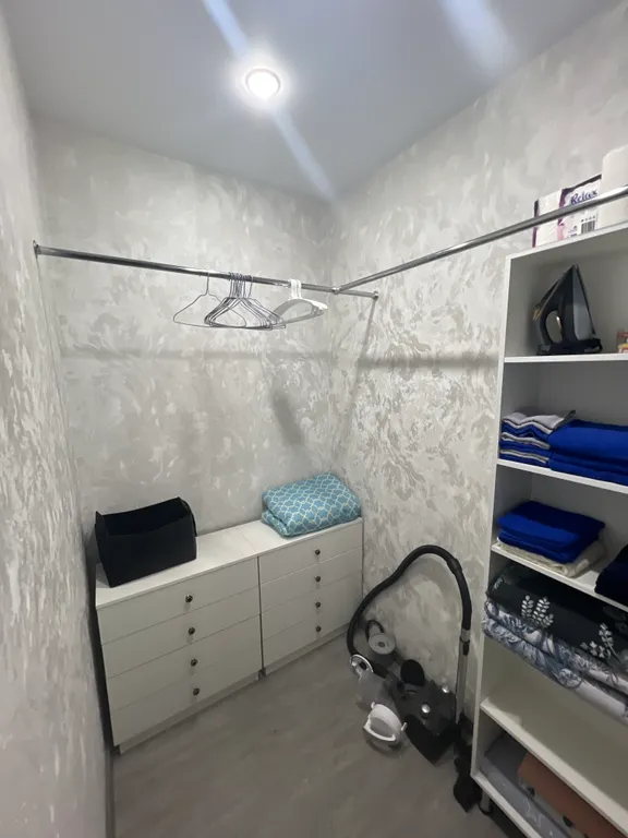 Уютная студия с кофемашиной в центре