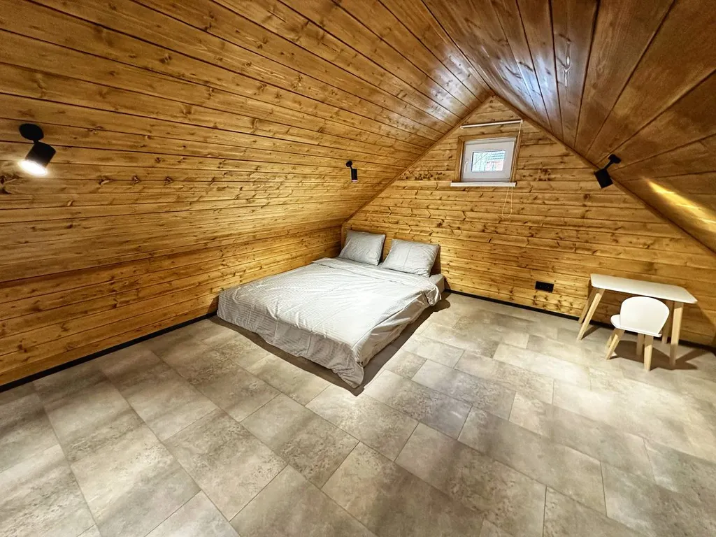 Барн-хаус 1 с чаном и сауной в сосновом лесу