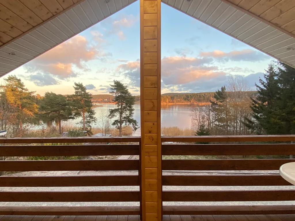 Дом на берегу Ладоги