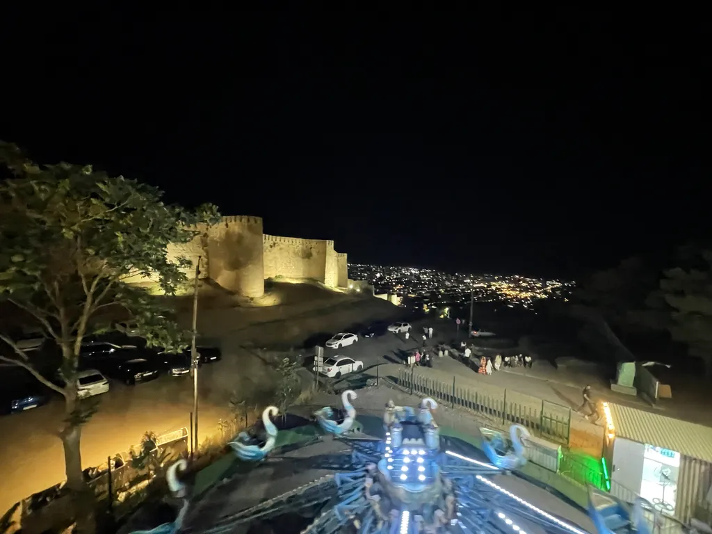 Апартамент с видом на город на крепость и на море