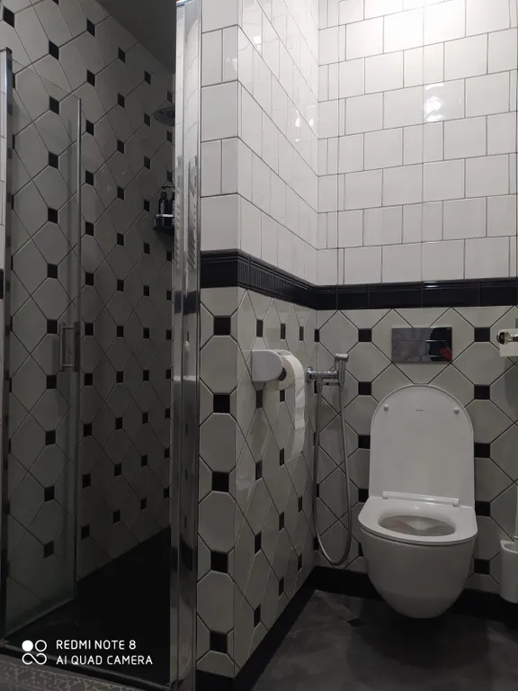 Красивая  двухкомнатная квартира у моря