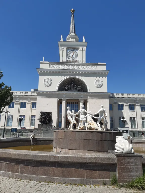 Квартира Чистая и уютная квартира в центре города Рядом Жд и Автовокзал — Волгоград